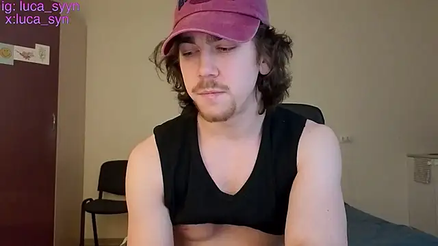 Snapshot of luca_syn chatting on February 21, 7:05 pm luca syn online show from February 21, 7:05 pm