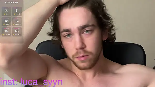 Snapshot of luca_syn chatting on October 27, 6:53 pm luca syn online show from October 27, 6:53 pm