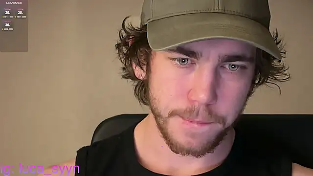 Snapshot of luca_syn chatting on November 5, 12:58 am luca syn online show from November 5, 12:58 am