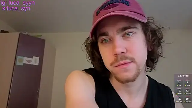 Snapshot of luca_syn chatting on February 22, 7:15 pm luca syn online show from February 22, 7:15 pm