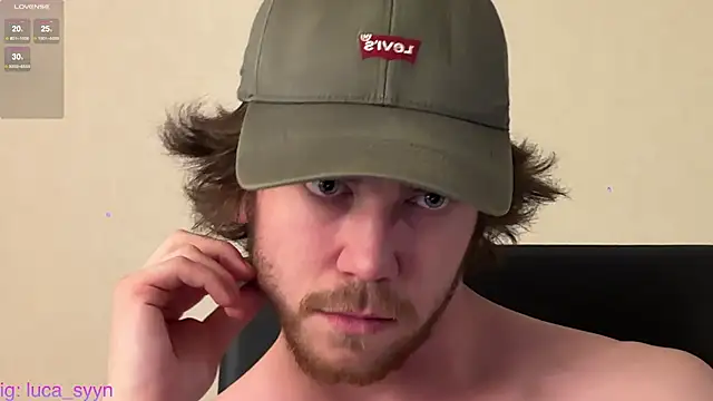 Snapshot of luca_syn chatting on November 2, 3:39 pm luca syn online show from November 2, 3:39 pm