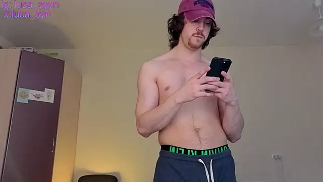 Snapshot of luca_syn chatting on February 4, 6:36 pm luca syn online show from February 4, 6:36 pm