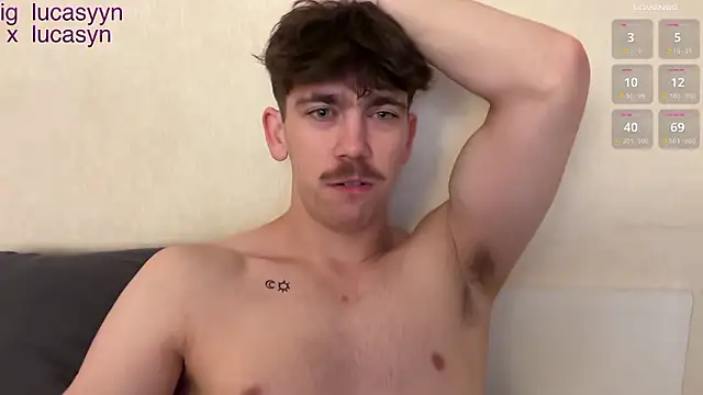 Snapshot of luca_syn chatting on July 10, 10:32 pm luca syn online show from July 10, 10:32 pm
