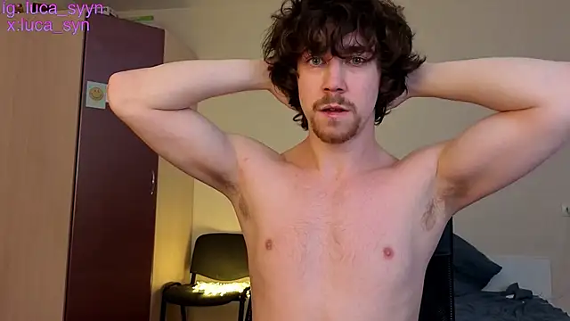 Snapshot of luca_syn chatting on February 3, 6:46 pm luca syn online show from February 3, 6:46 pm