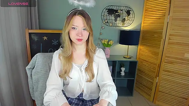 elliupp online show from March 7, 2:22 pm