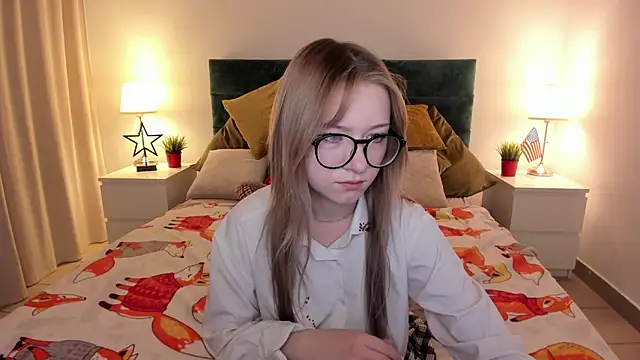 Snapshot of elliupp chatting on October 9, 8:26 am elliupp online show from October 9, 8:26 am