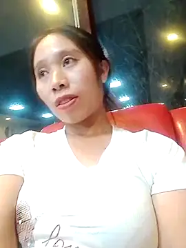 Snapshot of ruby-00 chatting on October 11, 1:34 pm ruby-00 online show from October 11, 1:34 pm