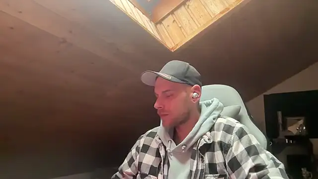 northboy91 online show from April 13, 4:44 pm