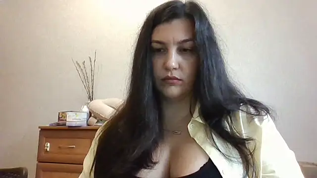 Snapshot of Feymaria chatting on October 13, 6:04 am Feymaria online show from October 13, 6:04 am