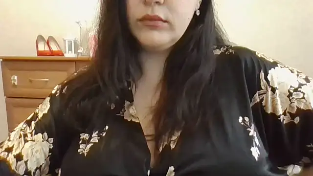 Snapshot of Feymaria chatting on November 12, 6:28 am Feymaria online show from November 12, 6:28 am