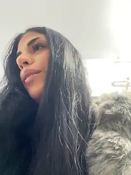 AylinHazellx online show from October 16, 3:20 pm
