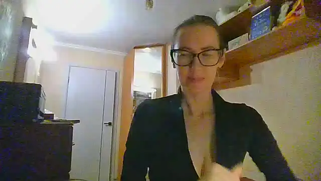 Snapshot of Norivann chatting on November 15, 1:37 pm Norivann online show from November 15, 1:37 pm