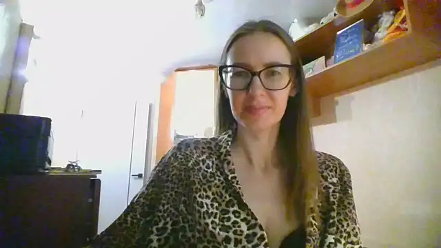 Snapshot of Norivann chatting on October 18, 12:40 pm Norivann online show from October 18, 12:40 pm
