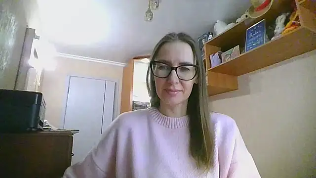 Snapshot of Norivann chatting on November 19, 7:41 am Norivann online show from November 19, 7:41 am