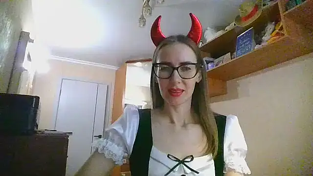 Snapshot of Norivann chatting on November 1, 10:42 am Norivann online show from November 1, 10:42 am