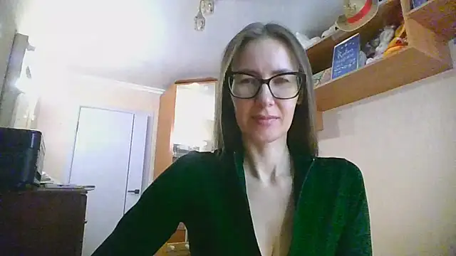 Snapshot of Norivann chatting on November 11, 10:10 am Norivann online show from November 11, 10:10 am