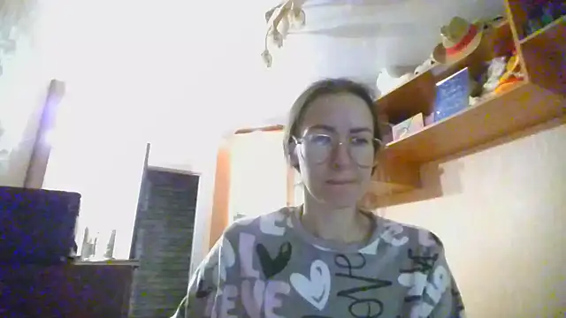 Snapshot of Norivann chatting on October 20, 5:09 am Norivann online show from October 20, 5:09 am