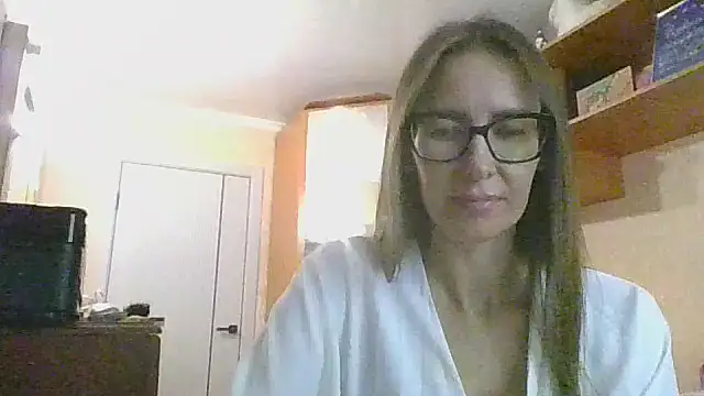 Snapshot of Norivann chatting on October 14, 10:27 am Norivann online show from October 14, 10:27 am