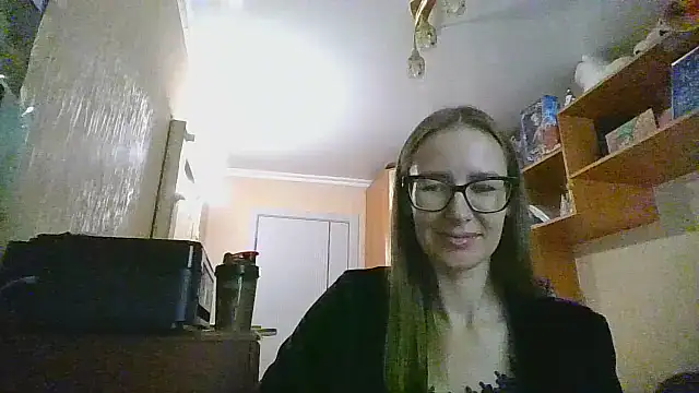 Snapshot of Norivann chatting on October 7, 9:43 am Norivann online show from October 7, 9:43 am
