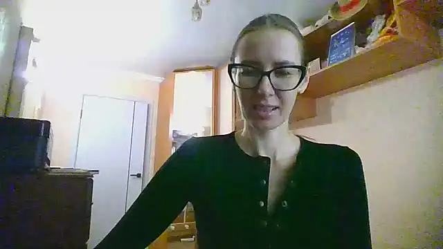 Snapshot of Norivann chatting on October 28, 9:08 am Norivann online show from October 28, 9:08 am