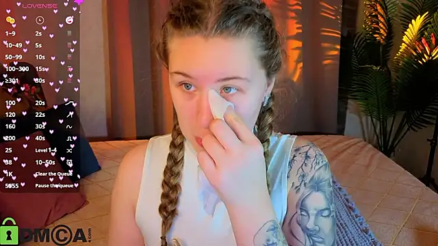 Elsie Cutties online show from March 7, 1:12 am