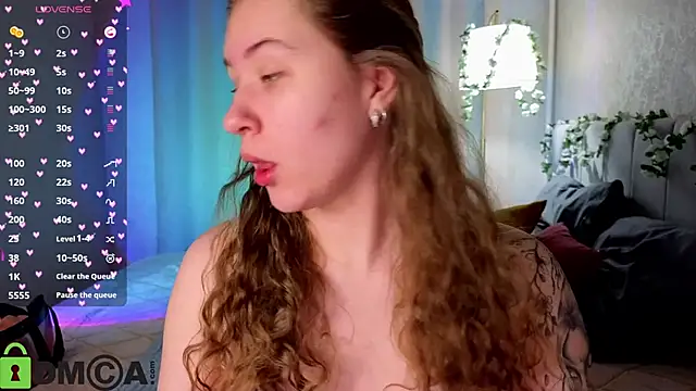 Elsie Cutties online show from February 21, 1:07 am