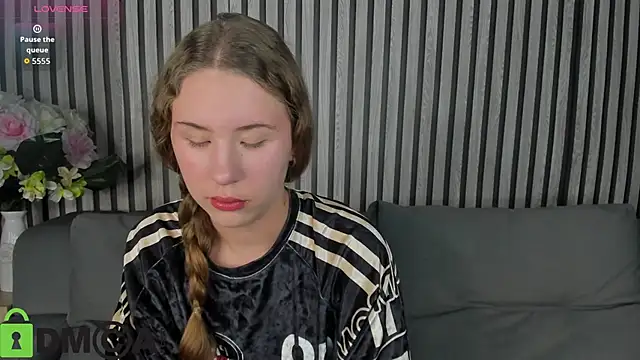 Elsie Cutties online show from October 8, 1:07 am