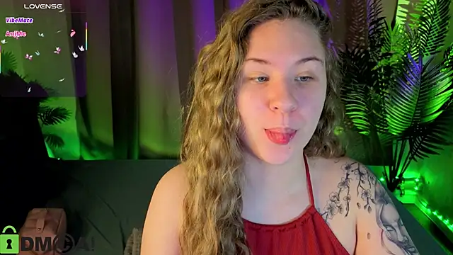Elsie Cutties online show from May 27, 1:15 am