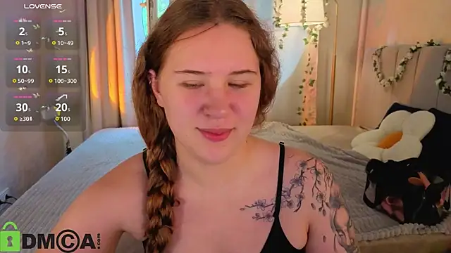 Elsie Cutties online show from July 3, 11:55 pm