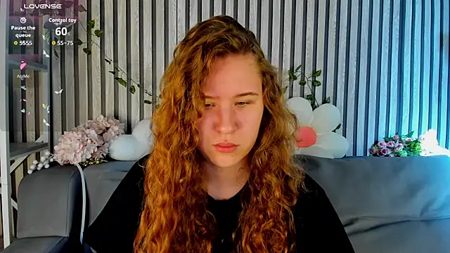 Elsie Cutties online show from July 5, 1:10 am
