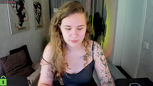 Elsie Cutties online show from May 9, 1:09 am
