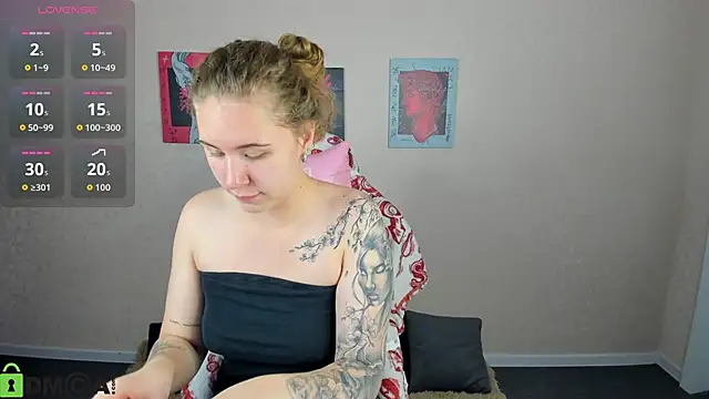 Elsie Cutties online show from October 27, 1:06 am