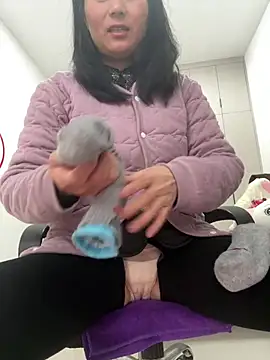 aoyo66 online show from March 8, 2:04 am