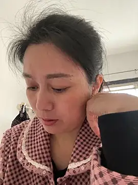 Snapshot of aoyo66 chatting on November 12, 12:37 am aoyo66 online show from November 12, 12:37 am