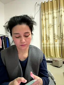 Snapshot of aoyo66 chatting on November 24, 12:27 pm aoyo66 online show from November 24, 12:27 pm