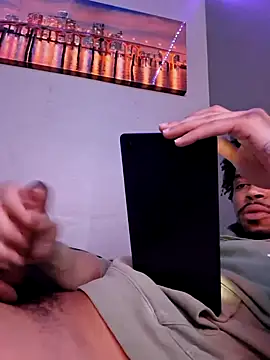 Snapshot of Painstickwes chatting on March 2, 3:40 am Painstickwes online show from March 2, 3:40 am