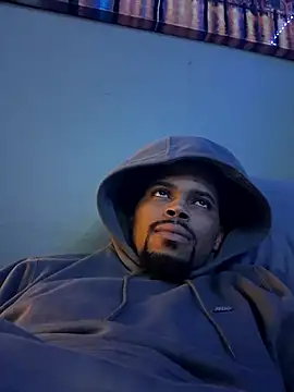 Snapshot of Painstickwes chatting on February 21, 7:43 am Painstickwes online show from February 21, 7:43 am