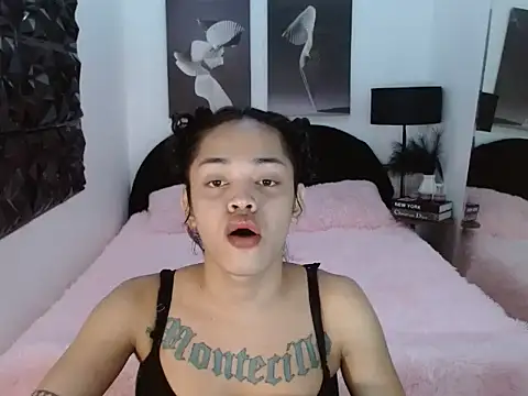 Yuriidelaveigne online show from November 9, 8:29 am