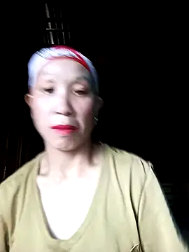Snapshot of vtmbae chatting on October 16, 12:41 am vtmbae online show from October 16, 12:41 am