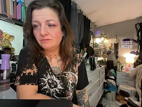 88heygirlhey88 online show from March 10, 7:56 am