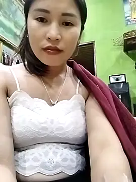 Snapshot of Mai4568 chatting on October 26, 3:45 pm Mai4568 online show from October 26, 3:45 pm