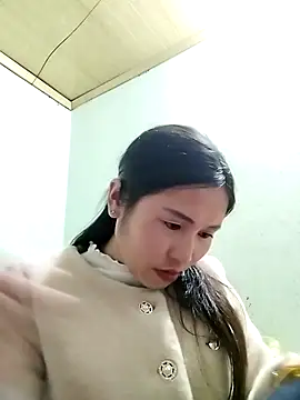 Snapshot of Mai4568 chatting on December 19, 2:52 pm Mai4568 online show from December 19, 2:52 pm