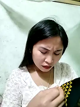 Snapshot of Mai4568 chatting on November 2, 2:11 pm Mai4568 online show from November 2, 2:11 pm