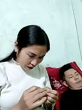 Snapshot of Mai4568 chatting on December 21, 8:49 am Mai4568 online show from December 21, 8:49 am