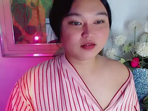 Eyes-on-me online show from June 11, 12:23 am