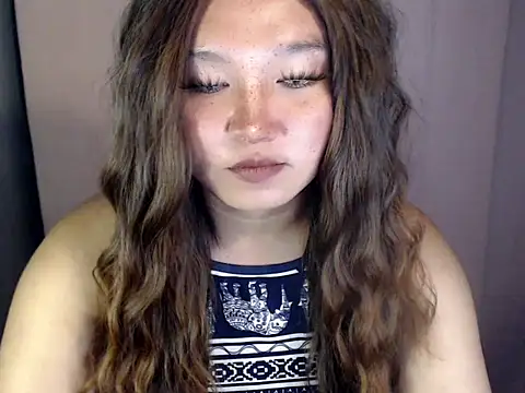 Eyes-on-me online show from February 5, 7:26 am