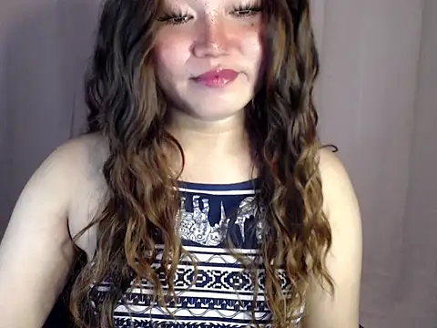 Eyes-on-me online show from October 31, 7:21 pm