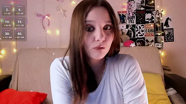 Elle wooods online show from December 4, 12:04 pm