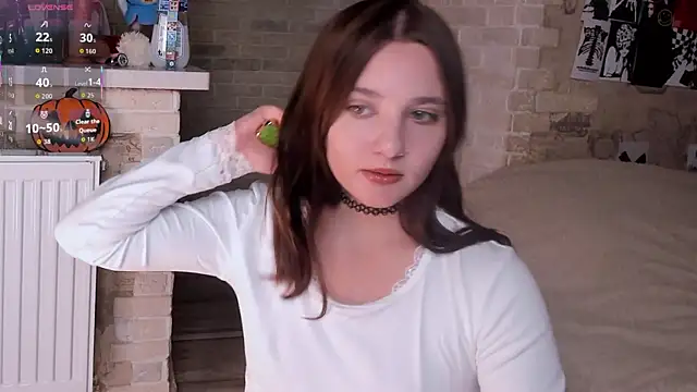 Elle wooods online show from November 7, 11:04 am