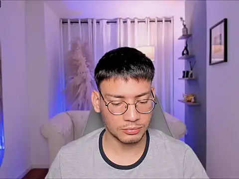 Snapshot of marcuswildx chatting on November 28, 2:17 pm marcuswildx online show from November 28, 2:17 pm